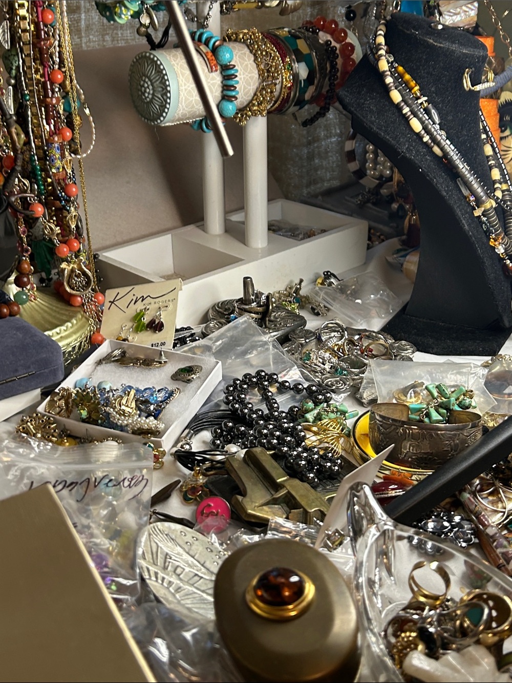 LIVE JEWELRY SHOW ITEM